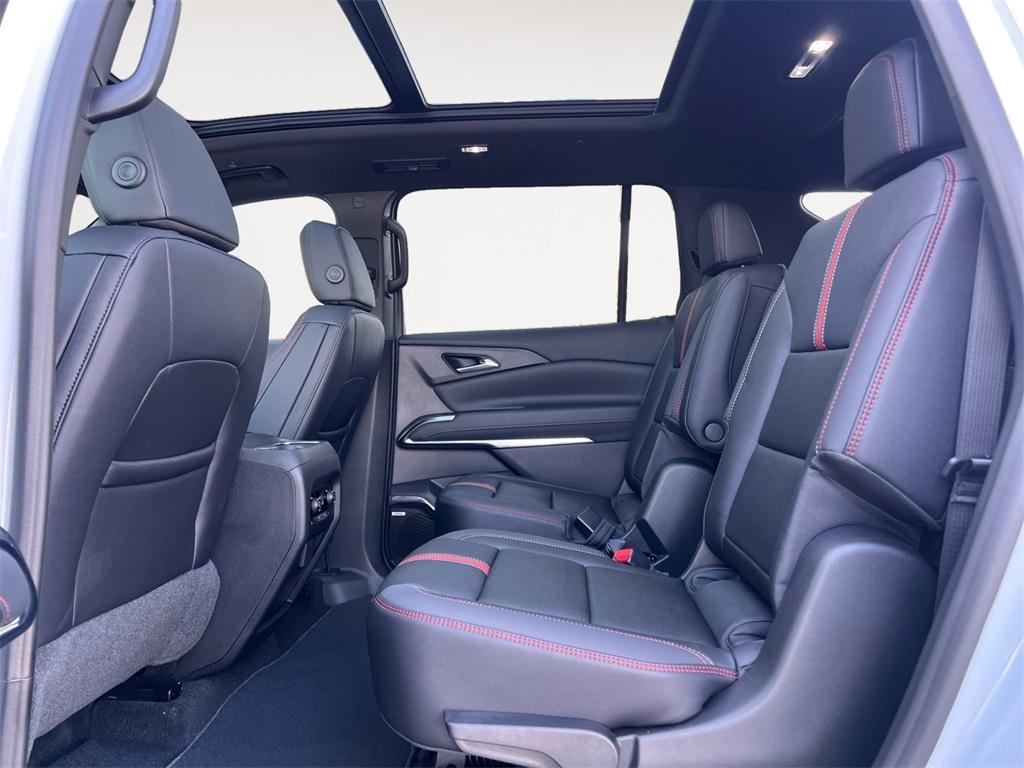 new 2026 Chevrolet Traverse car, priced at $57,452