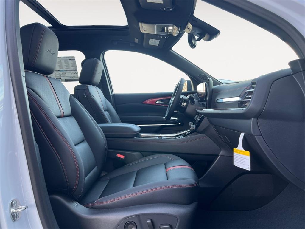 new 2026 Chevrolet Traverse car, priced at $57,452