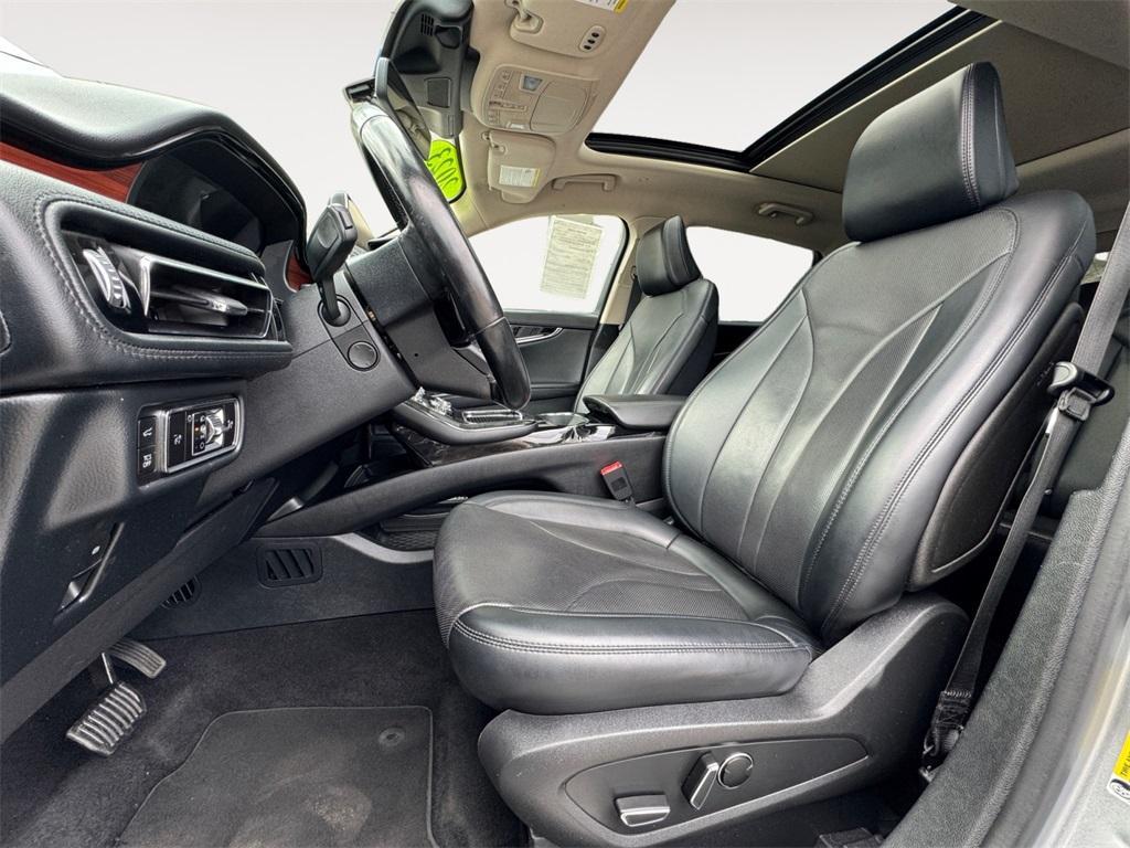 used 2023 Lincoln Nautilus car, priced at $30,995