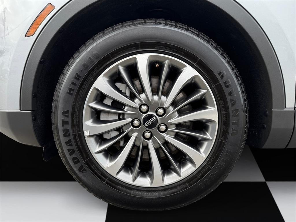 used 2023 Lincoln Nautilus car, priced at $30,995