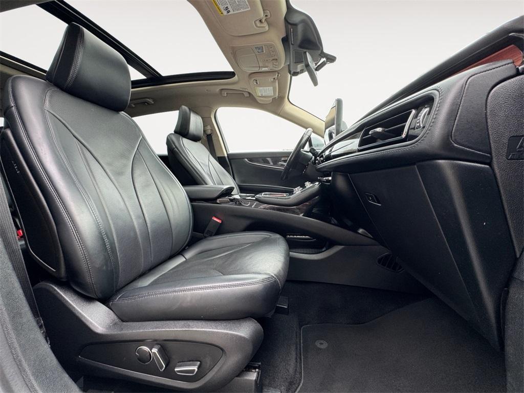 used 2023 Lincoln Nautilus car, priced at $30,995