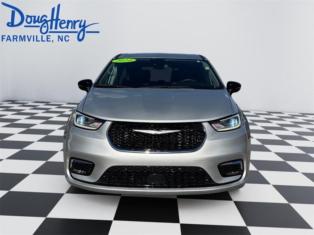 used 2024 Chrysler Pacifica car, priced at $28,269