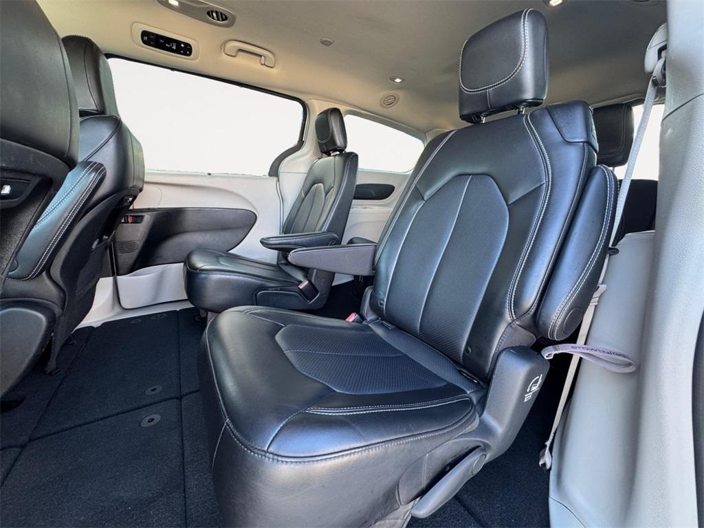 used 2024 Chrysler Pacifica car, priced at $28,269