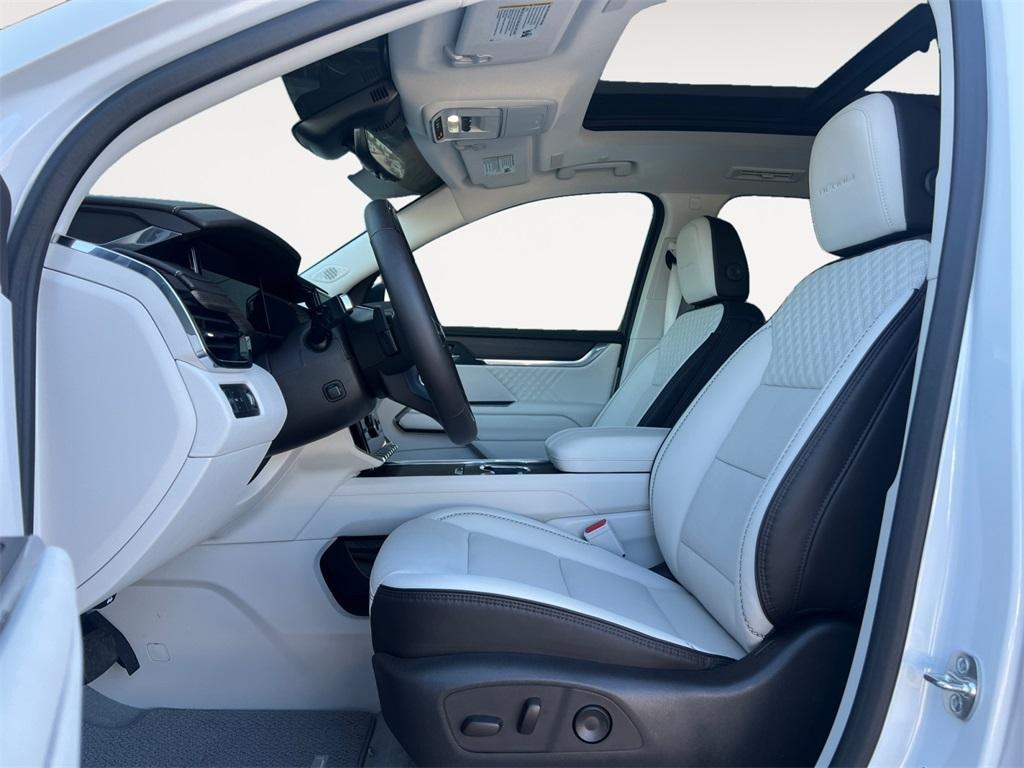 used 2025 GMC Acadia car, priced at $53,995