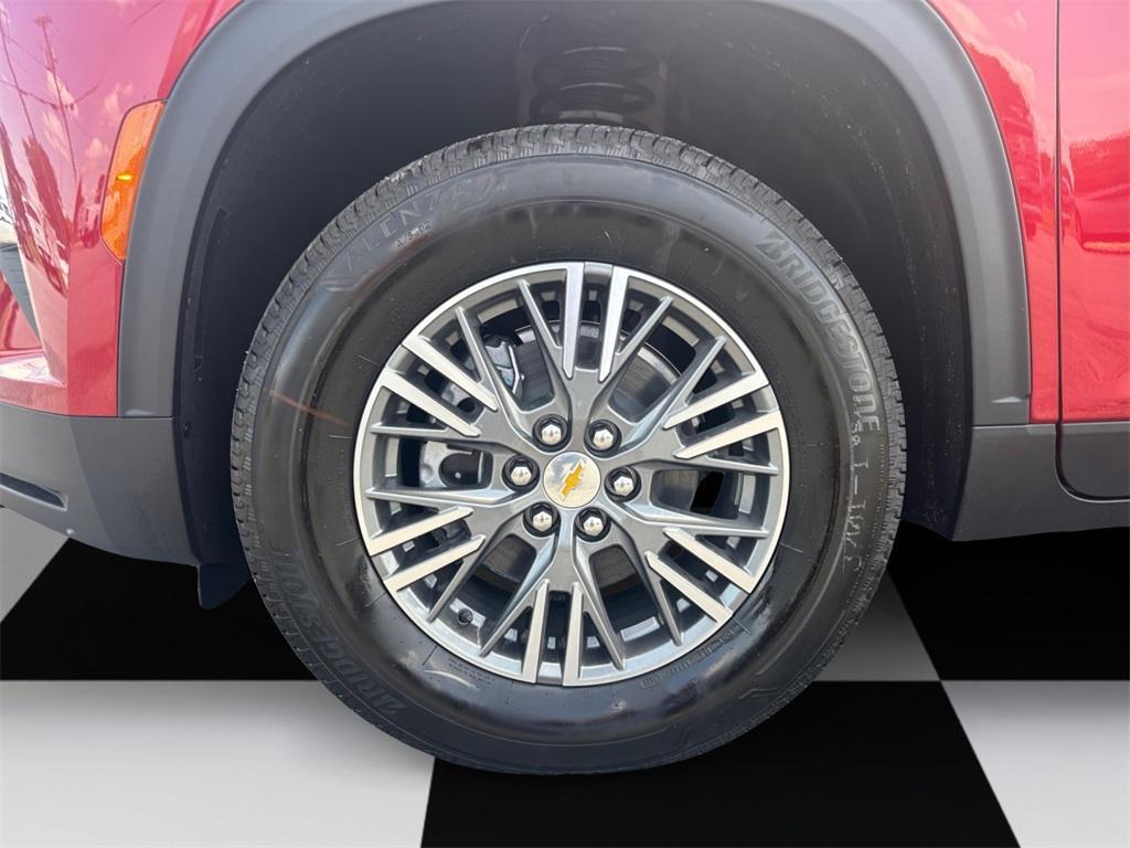 new 2025 Chevrolet Traverse car, priced at $39,701