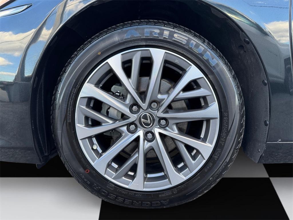 used 2023 Lexus ES 350 car, priced at $35,995