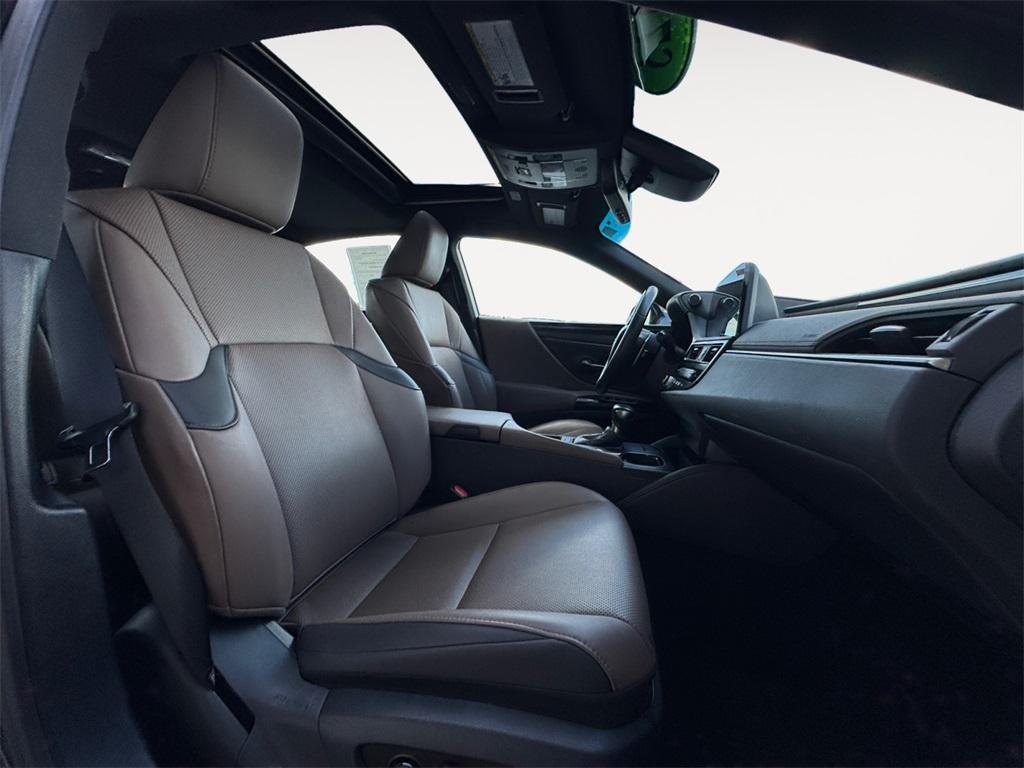used 2023 Lexus ES 350 car, priced at $35,995