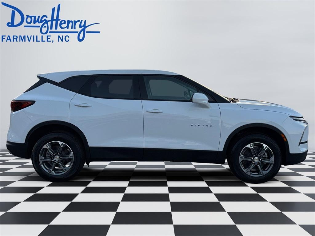 new 2025 Chevrolet Blazer car, priced at $35,972