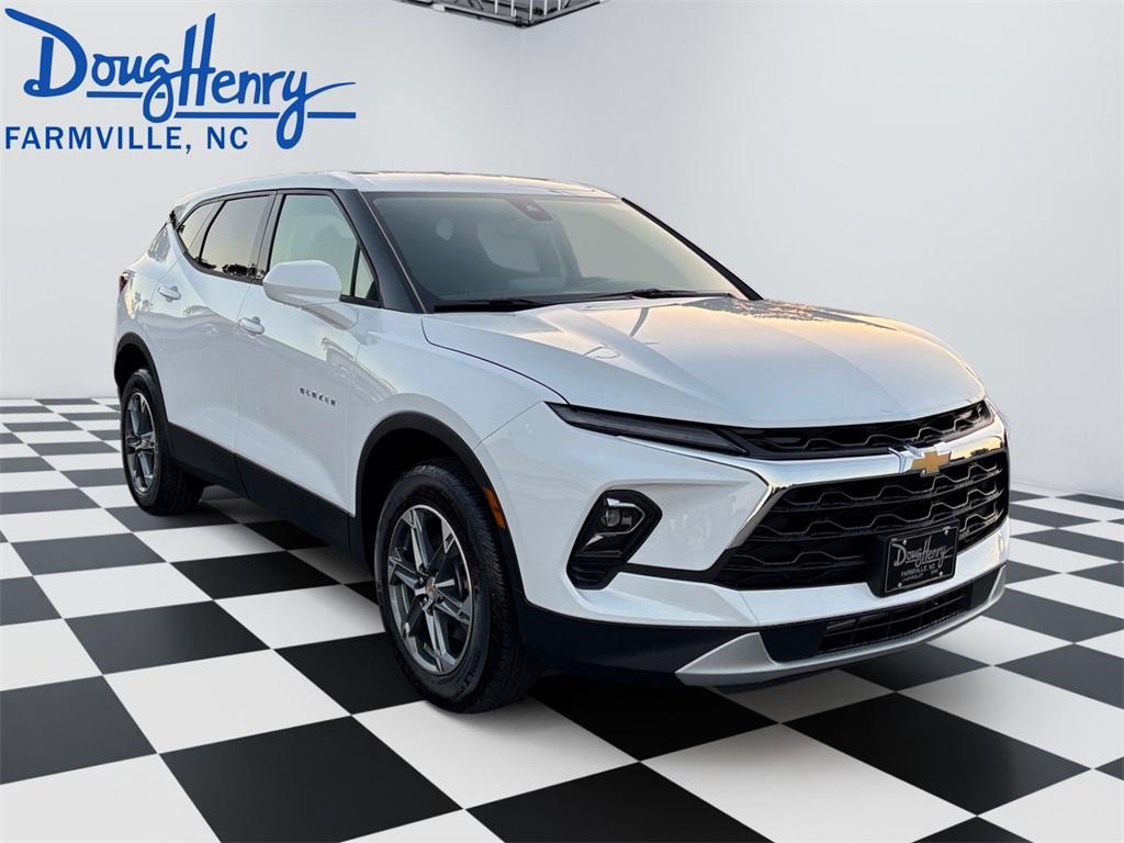 new 2025 Chevrolet Blazer car, priced at $35,972