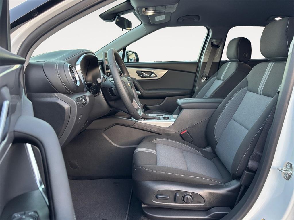 new 2025 Chevrolet Blazer car, priced at $35,972