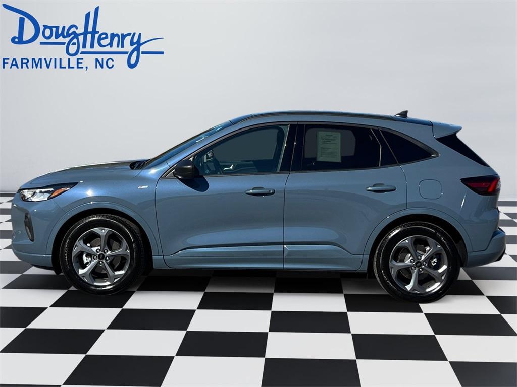 used 2024 Ford Escape car, priced at $24,995