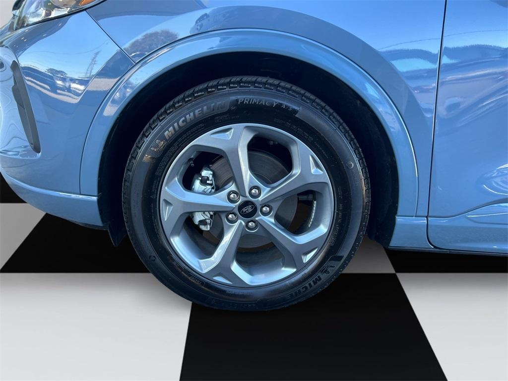 used 2024 Ford Escape car, priced at $24,995