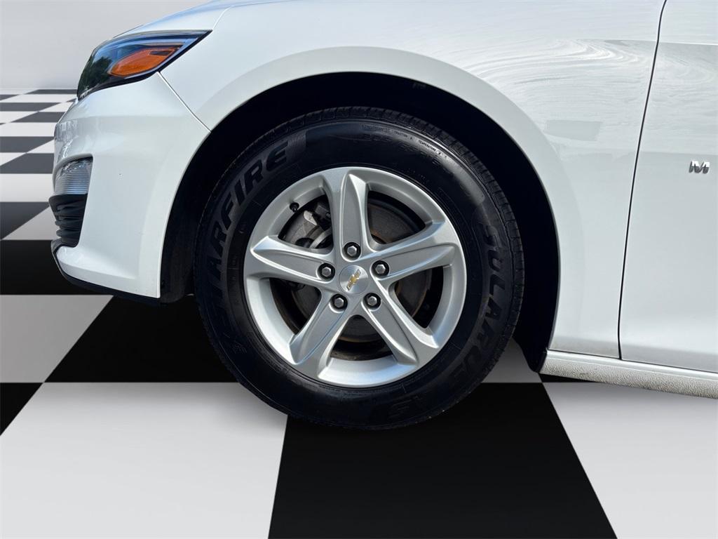 used 2024 Chevrolet Malibu car, priced at $18,995