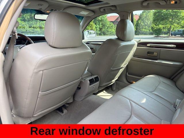 used 2006 Lincoln Town Car car, priced at $11,998