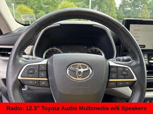 used 2023 Toyota Highlander car, priced at $36,500