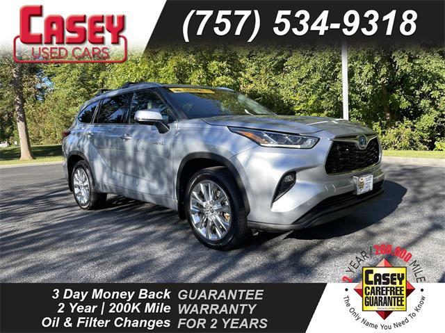 used 2020 Toyota Highlander Hybrid car, priced at $31,998