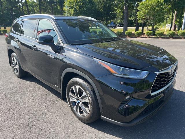 used 2021 Toyota Highlander Hybrid car, priced at $36,750