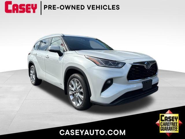 used 2022 Toyota Highlander Hybrid car, priced at $41,800