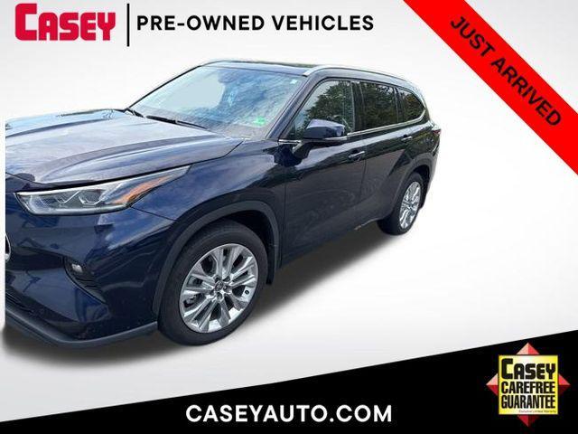 used 2024 Toyota Highlander car, priced at $43,500