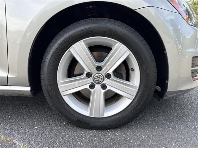used 2017 Volkswagen Golf car, priced at $10,000