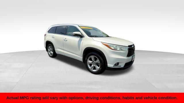 used 2015 Toyota Highlander car, priced at $23,998