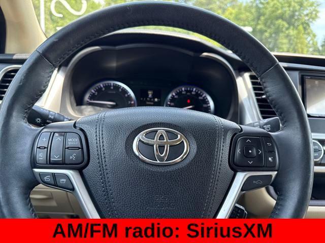 used 2015 Toyota Highlander car, priced at $23,998