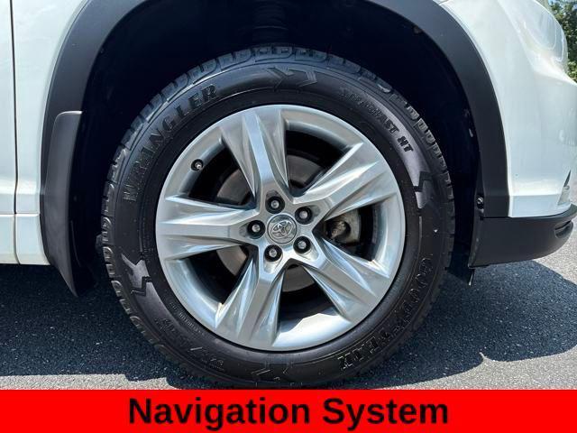 used 2015 Toyota Highlander car, priced at $23,998
