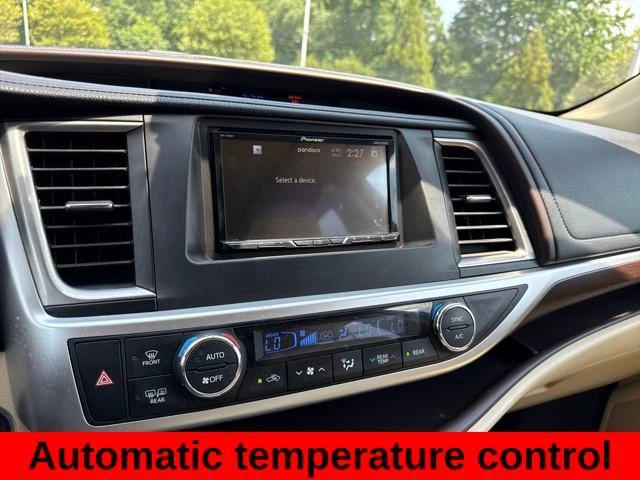 used 2015 Toyota Highlander car, priced at $23,998