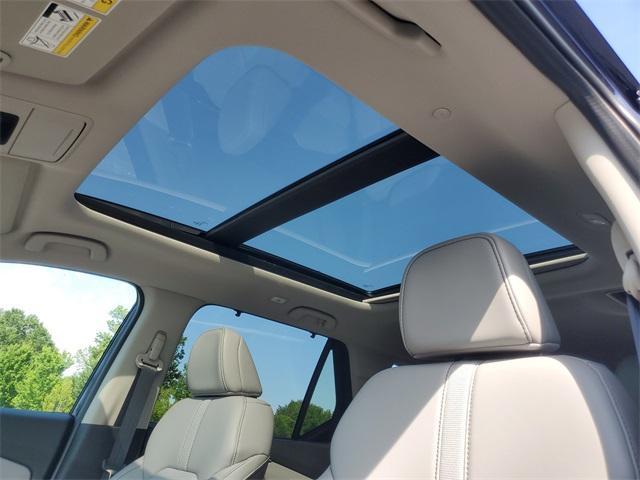 new 2025 Honda Pilot car, priced at $48,950
