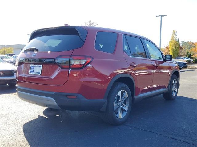 new 2025 Honda Pilot car, priced at $45,350