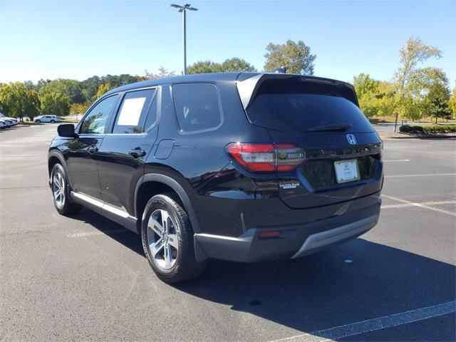 used 2024 Honda Pilot car, priced at $38,750