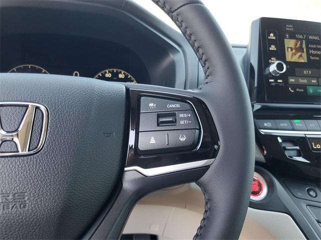 new 2025 Honda Odyssey car, priced at $43,670