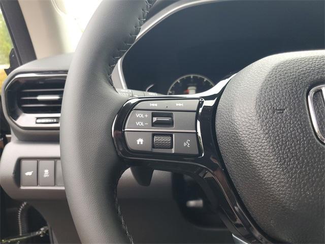 new 2025 Honda Pilot car, priced at $47,780