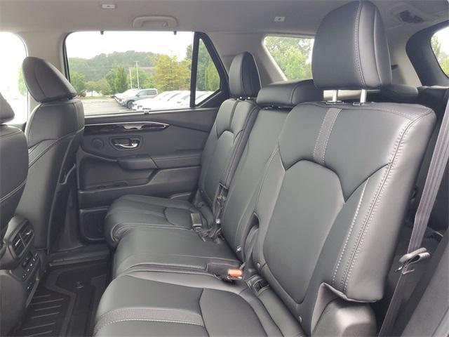 new 2025 Honda Pilot car, priced at $47,780