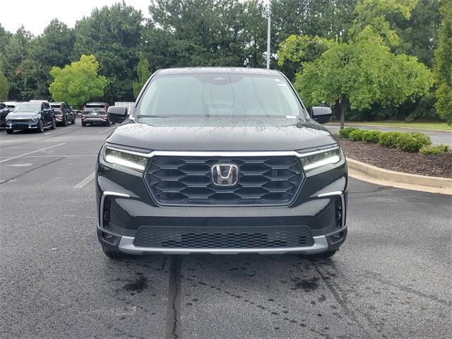 new 2025 Honda Pilot car, priced at $47,780