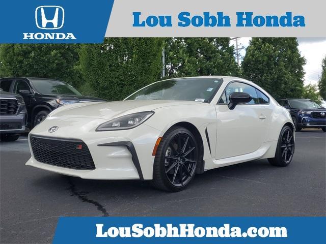 used 2024 Toyota GR86 car, priced at $31,500