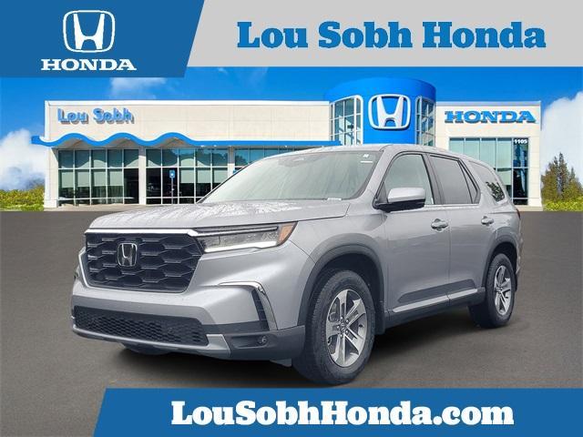 new 2025 Honda Pilot car, priced at $45,725