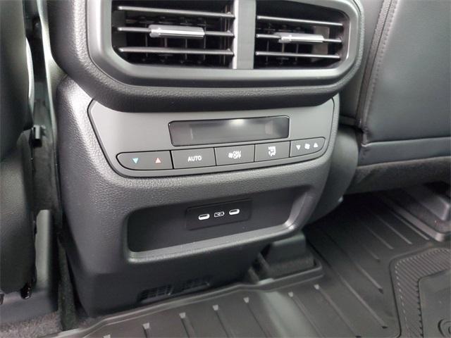 new 2025 Honda Pilot car, priced at $45,725