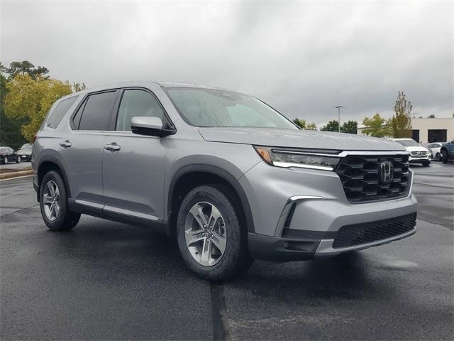 new 2025 Honda Pilot car, priced at $45,725