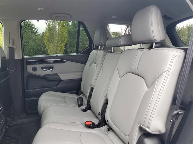 new 2025 Honda Pilot car, priced at $45,725
