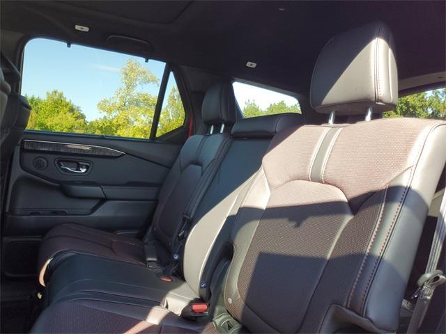 new 2025 Honda Pilot car, priced at $56,530