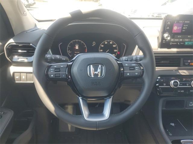 new 2025 Honda Pilot car, priced at $48,950