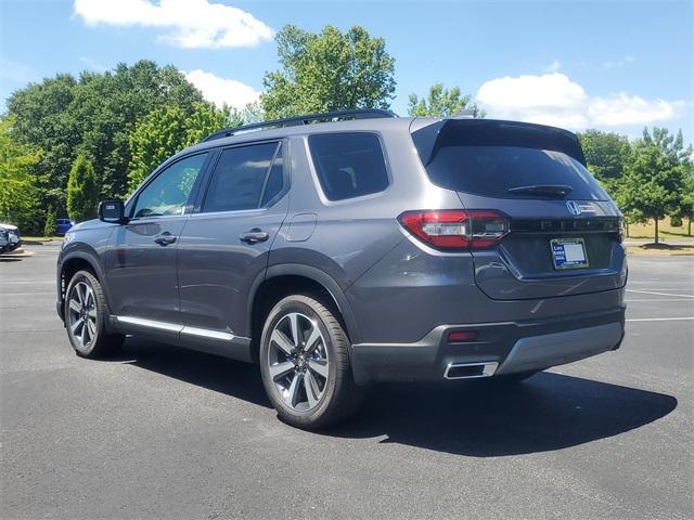 new 2025 Honda Pilot car, priced at $48,950