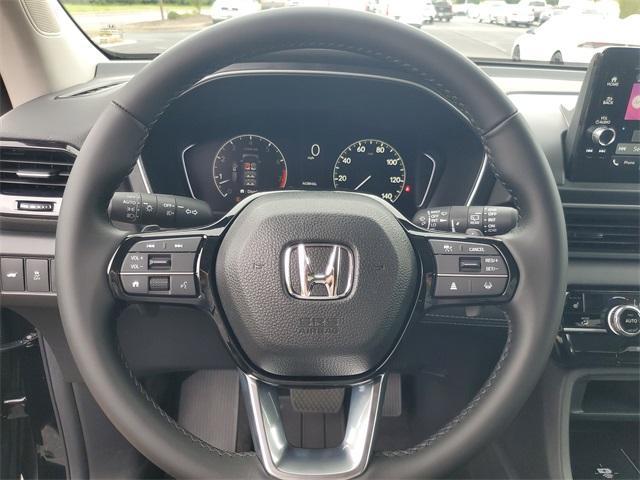 new 2025 Honda Pilot car, priced at $47,095