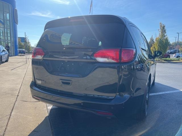 used 2020 Chrysler Pacifica car, priced at $25,000