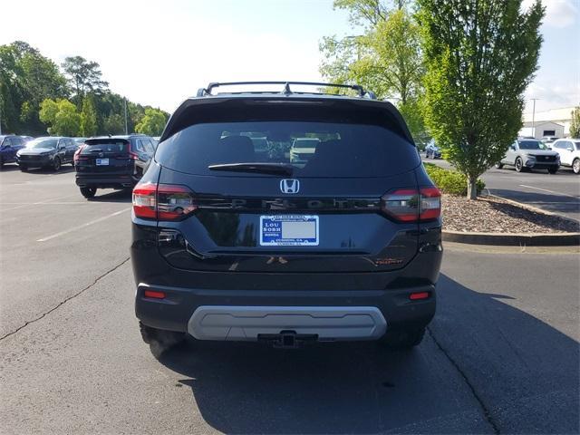 new 2025 Honda Pilot car, priced at $50,850