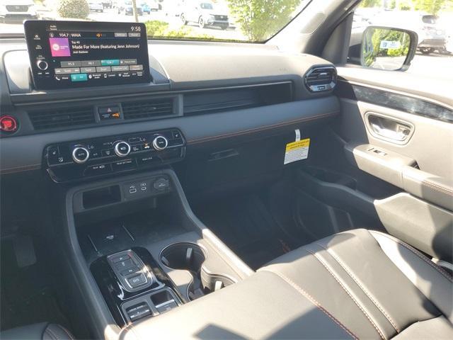 new 2025 Honda Pilot car, priced at $50,850