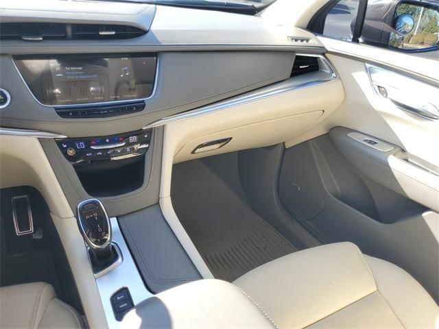 used 2018 Cadillac XT5 car, priced at $17,500
