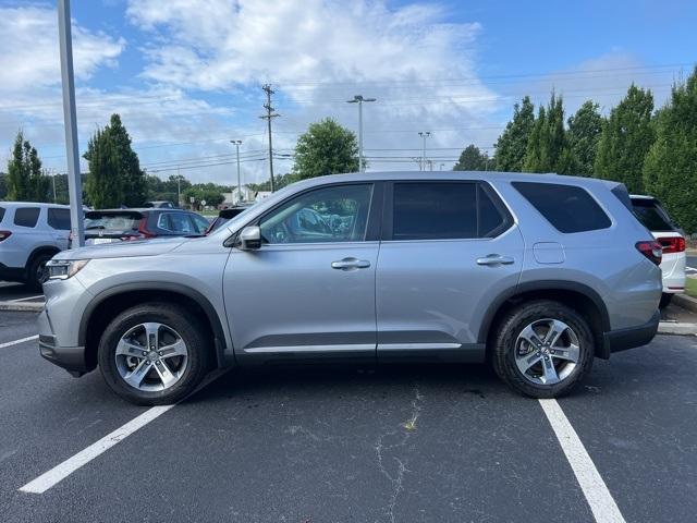 used 2025 Honda Pilot car, priced at $41,950