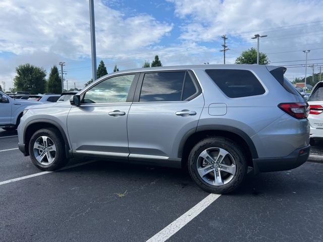 used 2025 Honda Pilot car, priced at $41,950